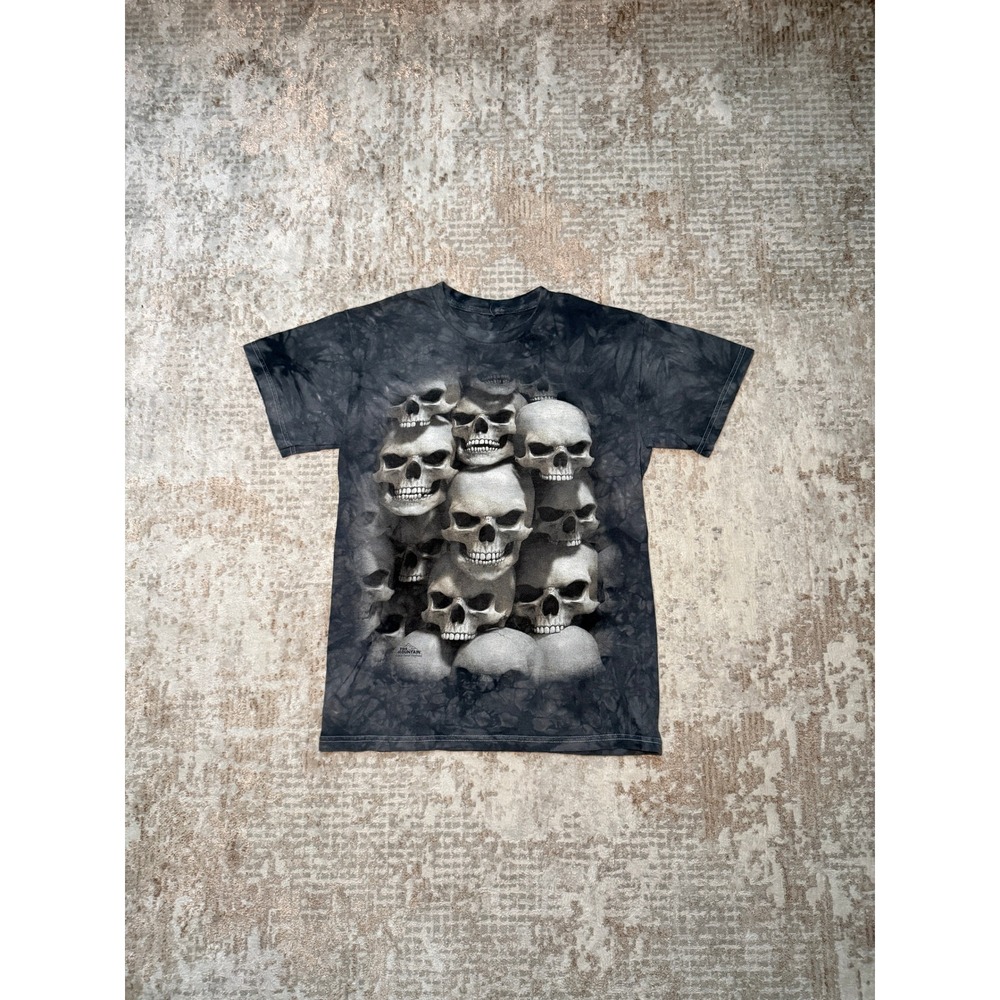 The Mountain 2005 Pile Skulls Spooky Goth Styled Graphic Print Nature T-Shirt